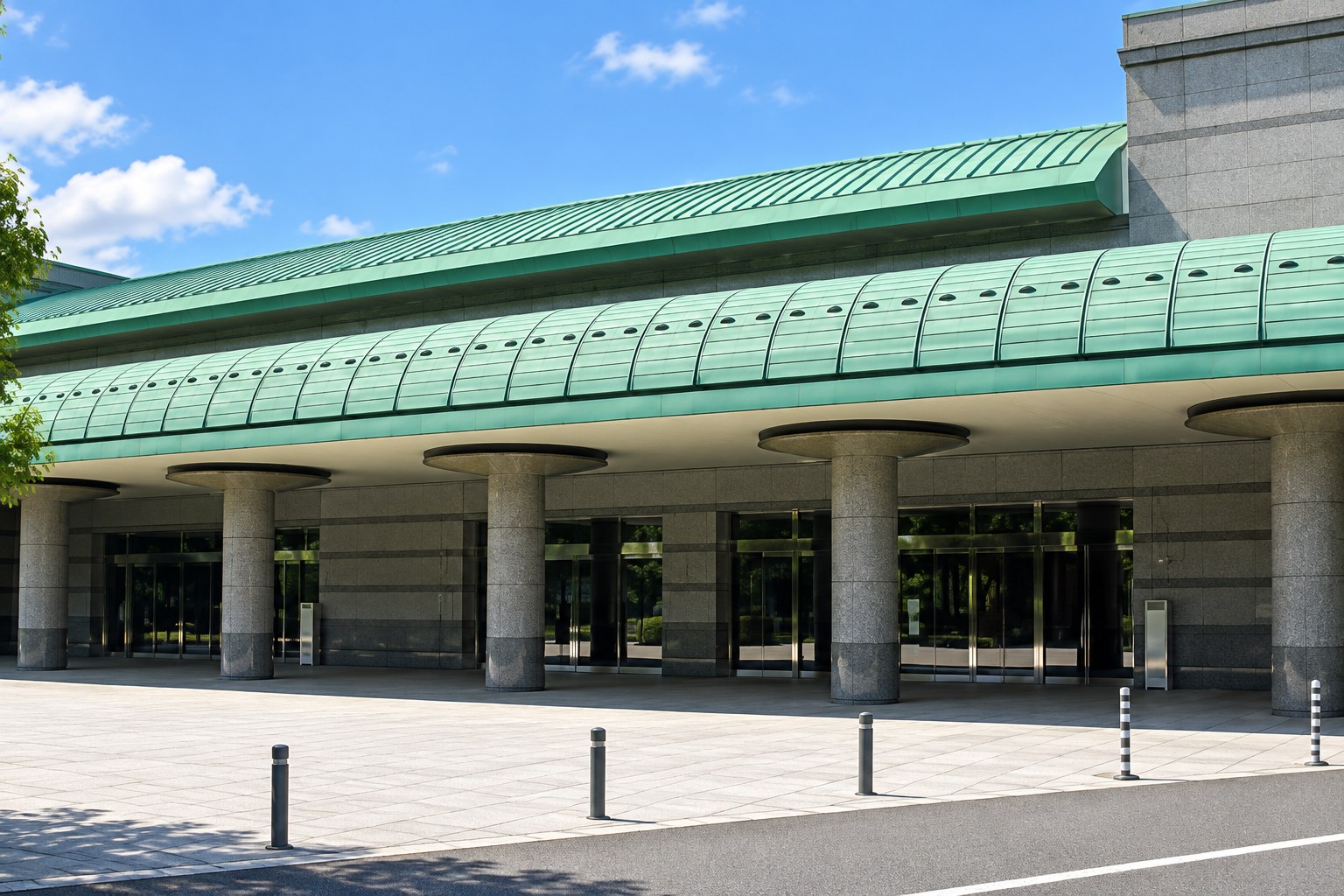 府中の森市民聖苑の外観
